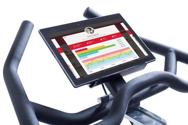Cyklotrenažér Housefit Racer 70 iTrain_tablet