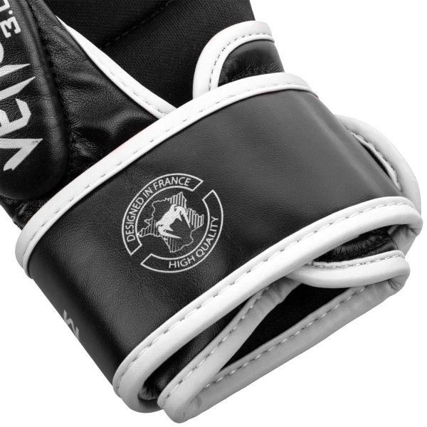 MMA sparring rukavice Challenger 3.0 černé bílé VENUM omotávka