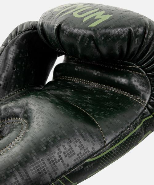 Boxerské rukavice Commando Loma Edition VENUM inside