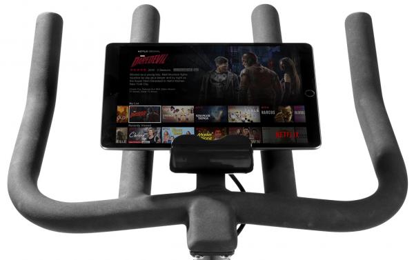 Cyklotrenažér Flow Fitness Stelvio Racer Pro i aplikace