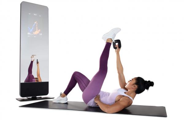 Posilňovací stroj PROFORM Vue Digital Fitness cvik na břicho