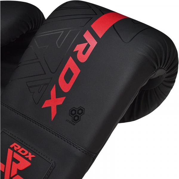 Boxerské rukavice pytlovky RDX Kara Series F6 matte red 4 oz detail