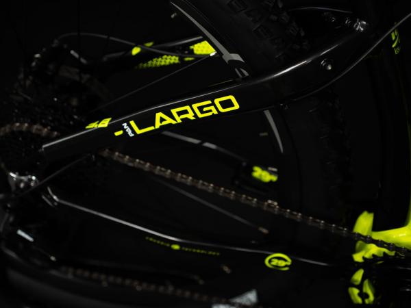 Elektrobicykel Crussis PAN-Largo 9.8 detail - zadní kolo