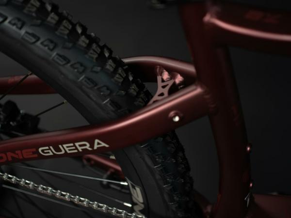 Crussis ONE-Guera 7.8 pláště MAXXIS