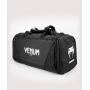 Sportovní taška VENUM Trainer Lite černo bílá z úhlu