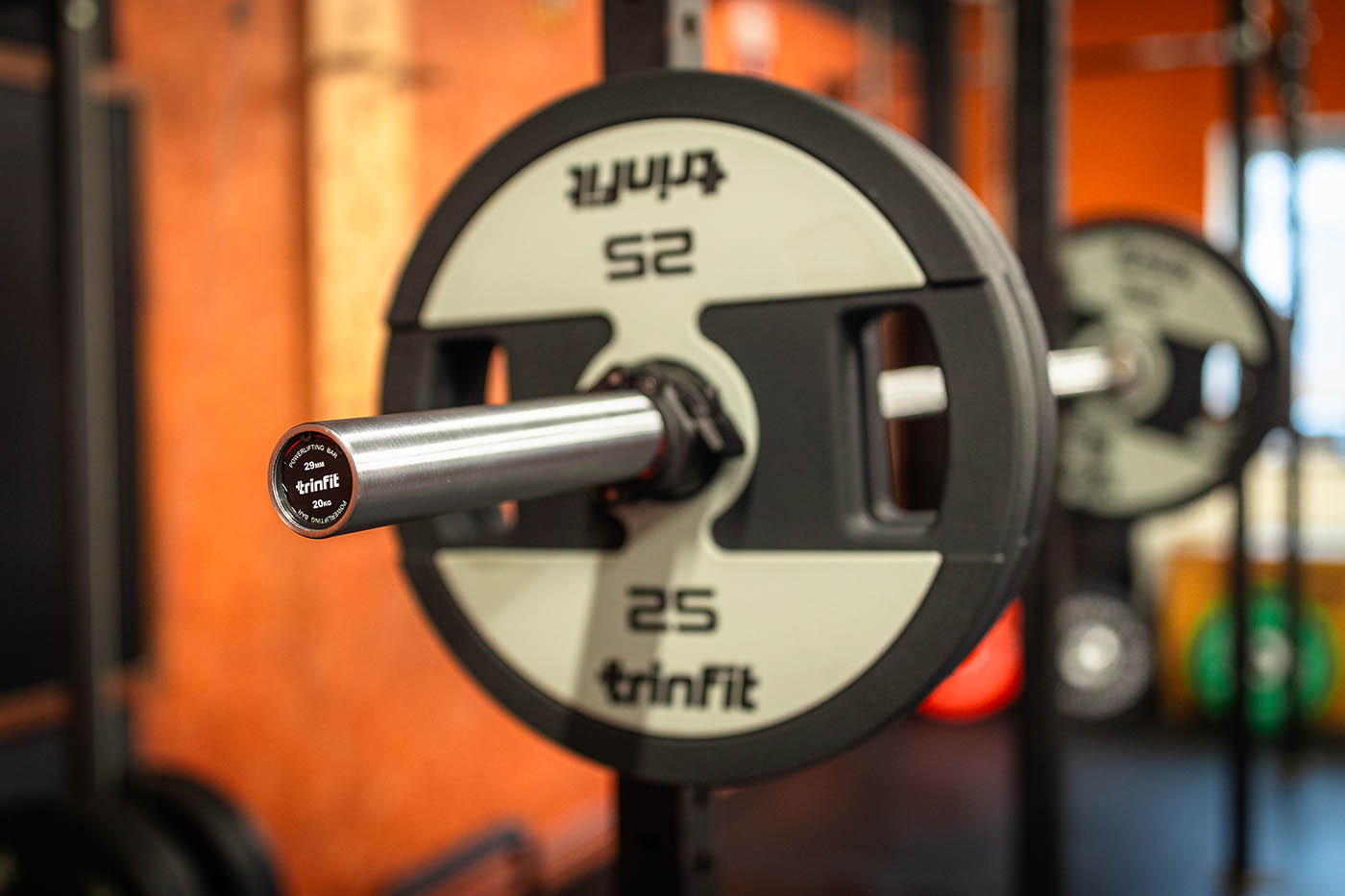Olympijská osa TRINFIT 2200 mm POWERLIFTING detail