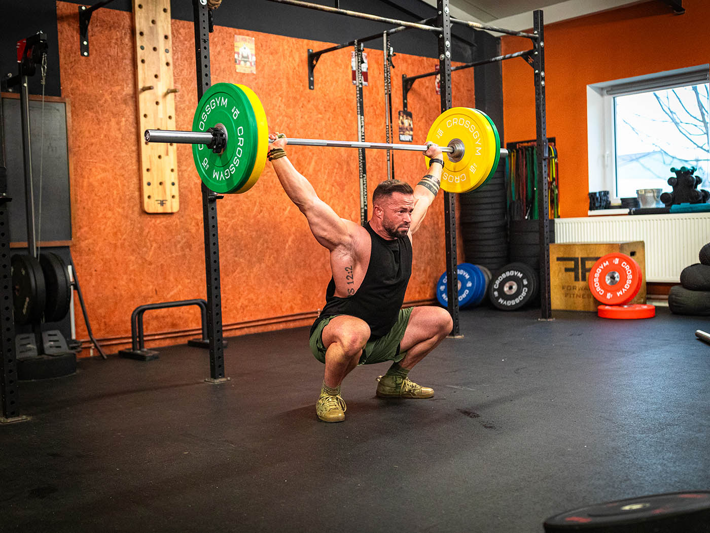 Olympijská osa TRINFIT 2200 mm WEIGHTLIFTING vzpírání 3
