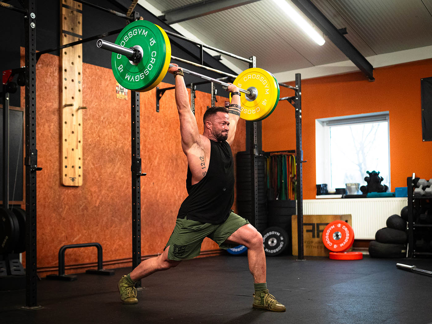 Olympijská osa TRINFIT 2200 mm WEIGHTLIFTING vzpírání 6
