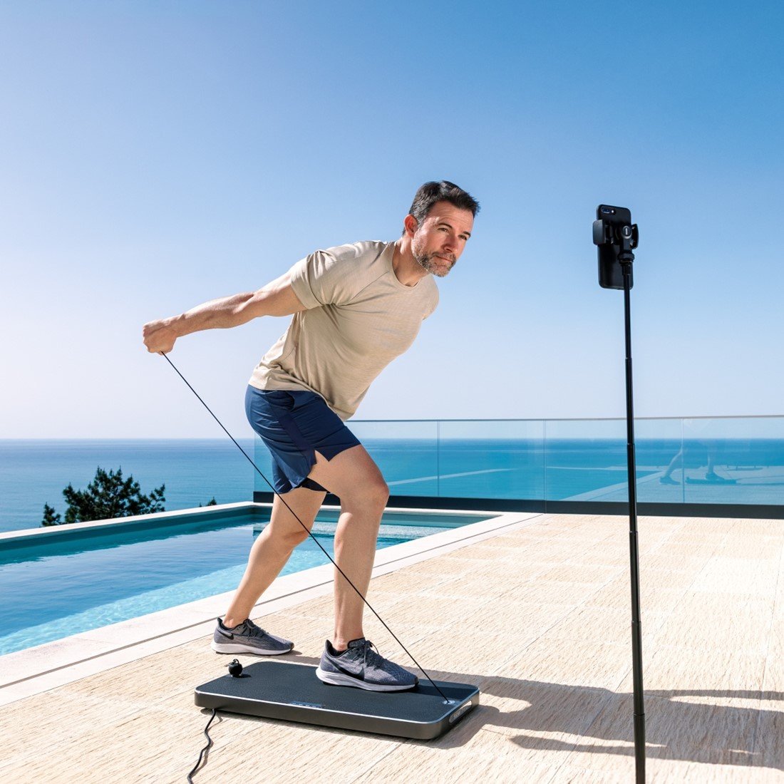 Smart Home Gym Flow Fitness Perform DSG100i 60 kg trénink venku